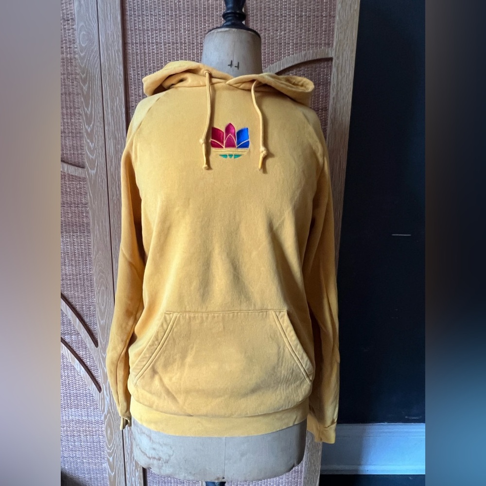 adidas originals 3d Trefoil Hood Casual Sports Logo Pullover Gold Color GE6241